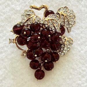 Nolan Miller wine grape brooch